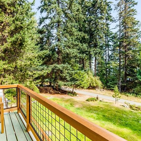 Tall Cedars Cabin By The Water Eastsound Екстериор снимка